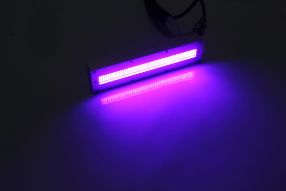 système de traitement UV de 365nm LED 1200W AC265V pour le traitement adhésif