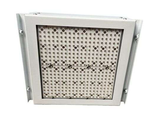 Système de polymérisation UV LED multi-longueurs d'onde 1200 W avec refroidissement par eau et intensité UV de 18 W/CM2 pour les tests en laboratoire