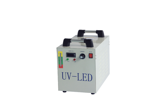 Éclairage UV LED compact et à haute intensité pour systèmes de distribution automatisés