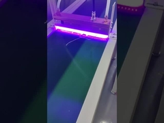 Application de l'adhésif UV pour le composant électronique